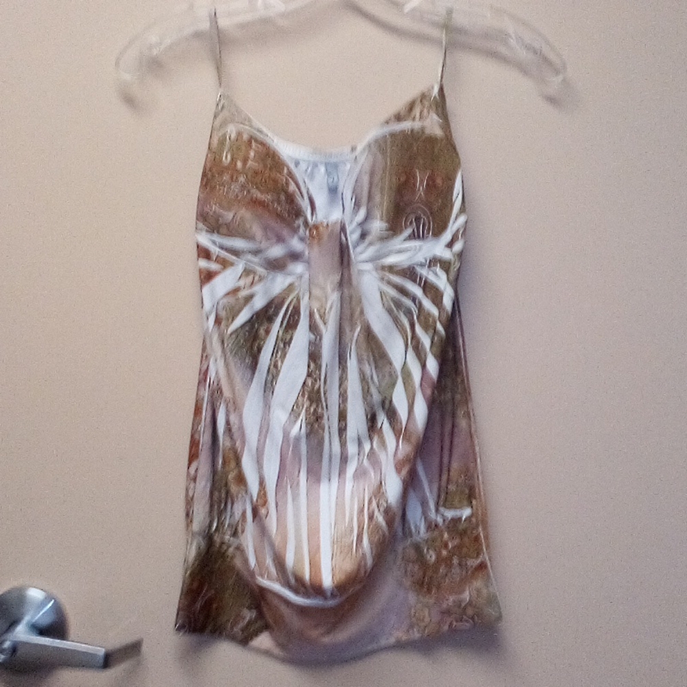 Tops - Picture 4 of 7
